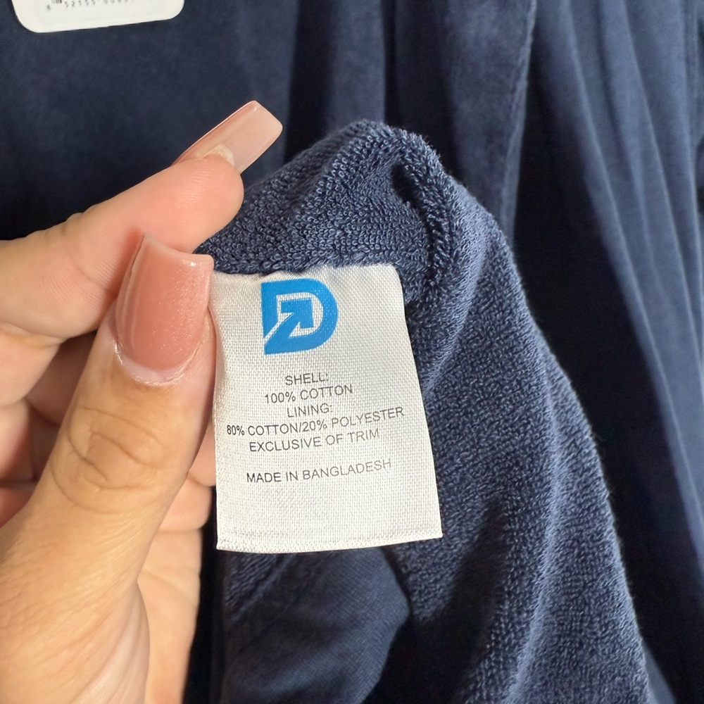 NWT Dude Robe Hooded Robe Size Small/Medium - Picture 9 of 10